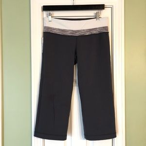Lululemon Gray / Space Dye Reversible Groove Crops